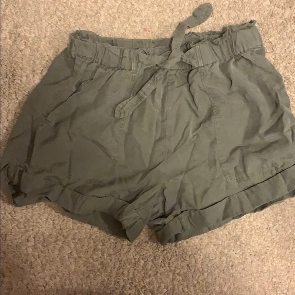 Aerie green shorts